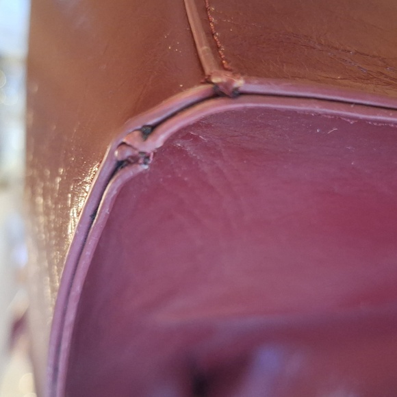 Burgundy Handbag - Picture 12 of 16